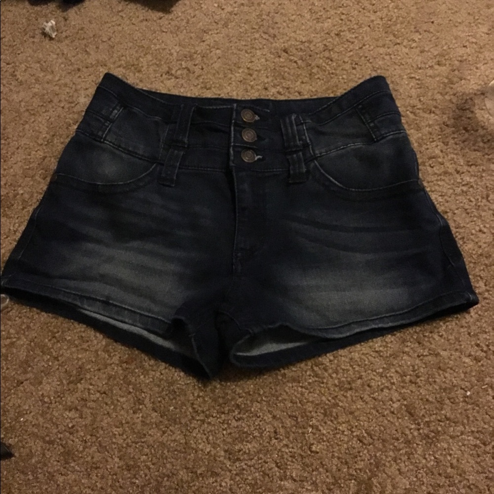 Stylish high waisted dark jean shorts